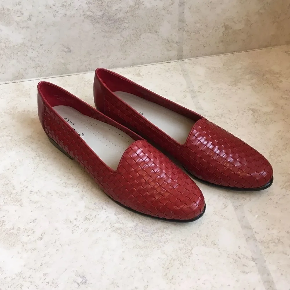 TROTTERS LIZ RED LEATHER FLATS‎
